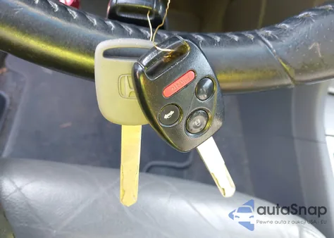 2006 Honda Accord 3.0 Ex z USA, uszkodzony, nr VIN 1HGCM66596A064680